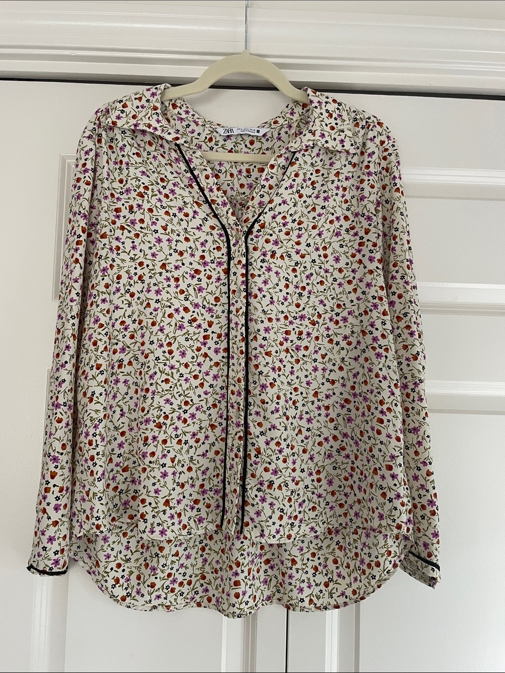Zara Cream Floral Button-Down Shirt with Black Piping